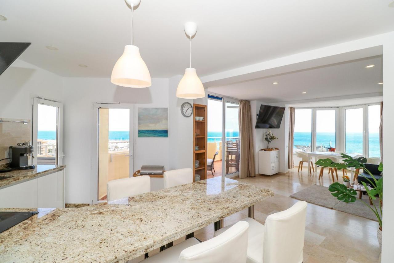 ベナルマデナPenthouse With Panoramic Views - Puerto Marinaアパートメント エクステリア 写真
